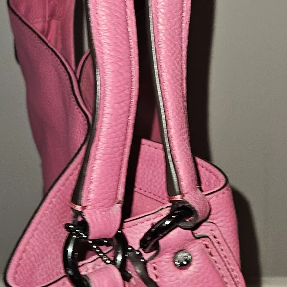 Coach Pink Leather Women's Bag - Picture 2 of 7